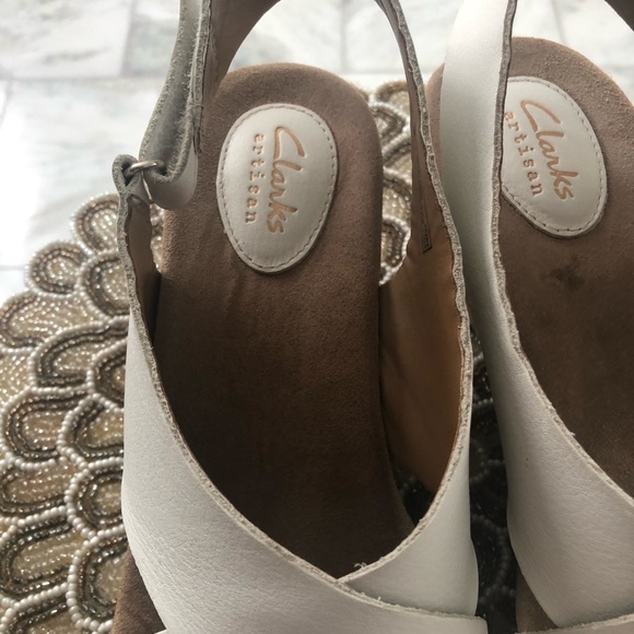 Sandals- platform - Picture 2 of 4